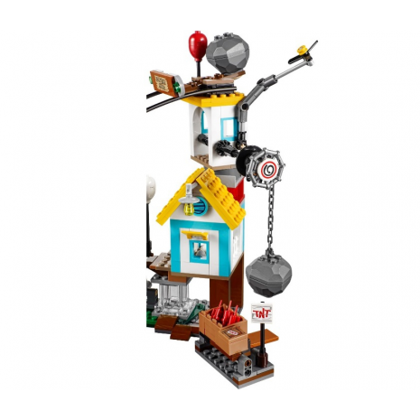 Разгром Свинограда Lego Angry Birds